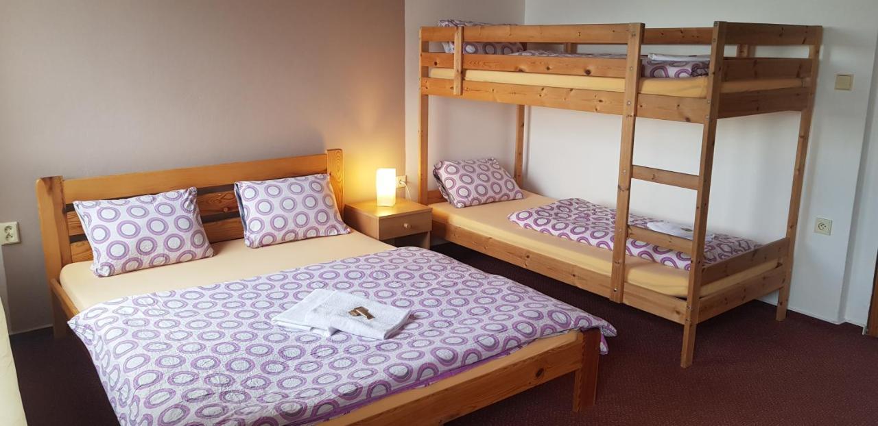 Hotel Rohanov Lhota nad Rohanovem Ngoại thất bức ảnh